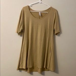 LulaRoe yellow Perfect Tee